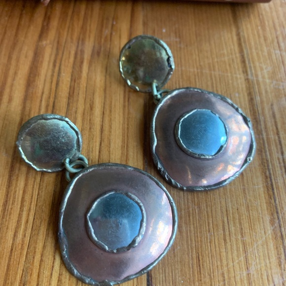 Vintage Copper & Brass Earrings ( pierced) made in India - Picture 4 of 5